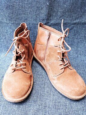 LADIES BROWN SUEDE CLARK COLLECTION BOOTS LACE FRONT & SIDE ZIPPER SIZE 9 M NWT